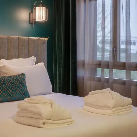 Western Le Conquerant Rouen Nord Hotel 4*