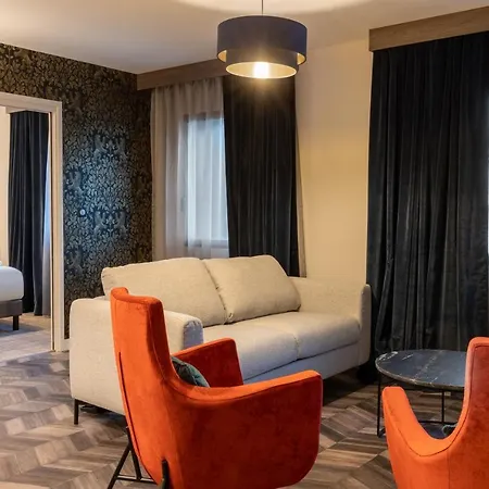 Western Le Conquerant Rouen Nord Hotel 4*
