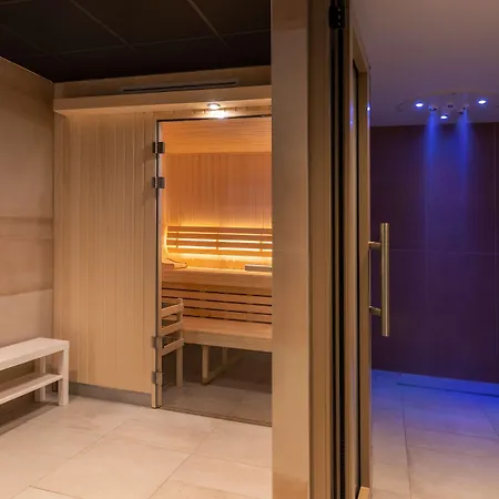 Western Le Conquerant Rouen Nord מלון 4*